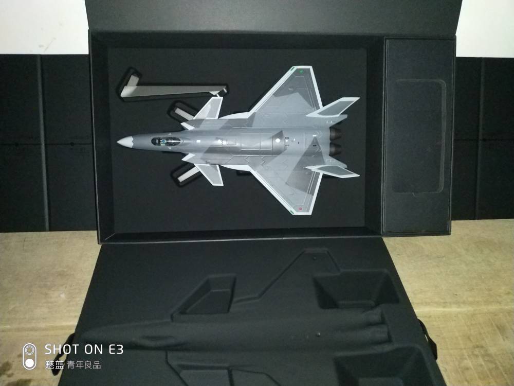 魅蓝E3歼20典藏版主题flyme7什么时候更新